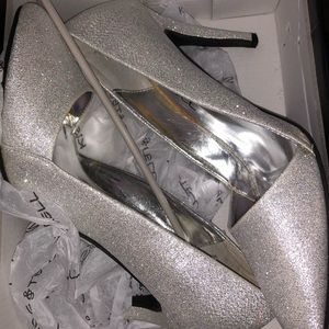 Silver Close Toe Heels